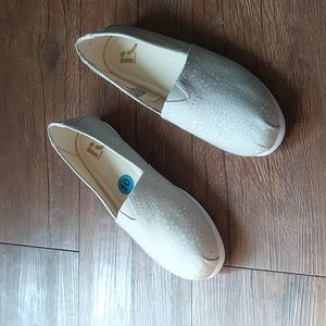 Report Size 10 Women's Shoes